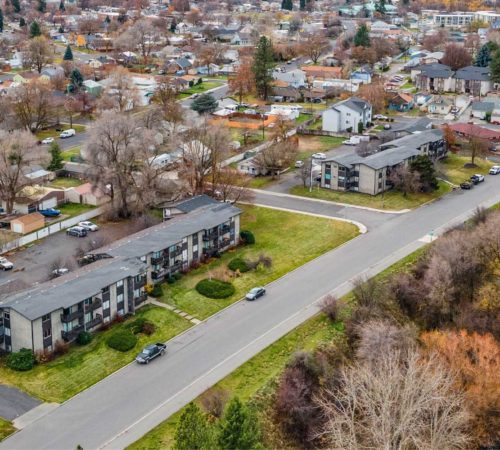 The Lennox; one and two bedroom pet friendly apartment homes in Chief Garry Park neighborhood in Spokane, WA